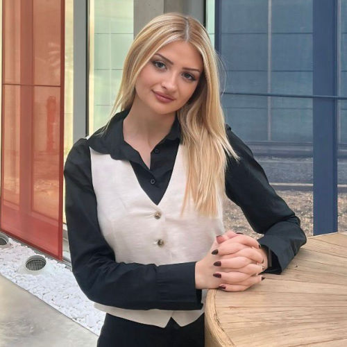 Ebru Nur Cicos