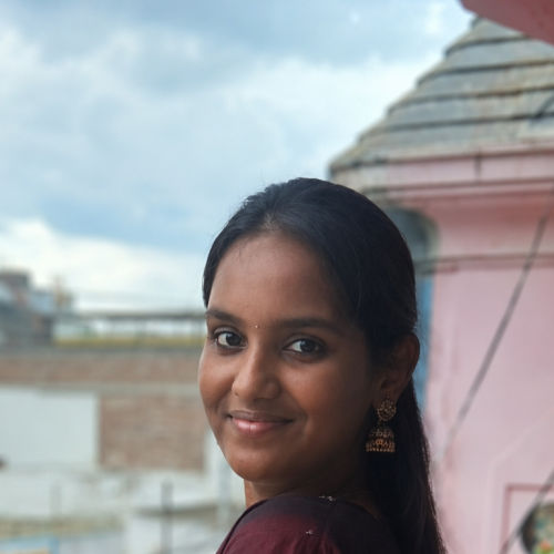 Ranganayagi R