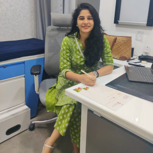 Dr Pooja Morajkar