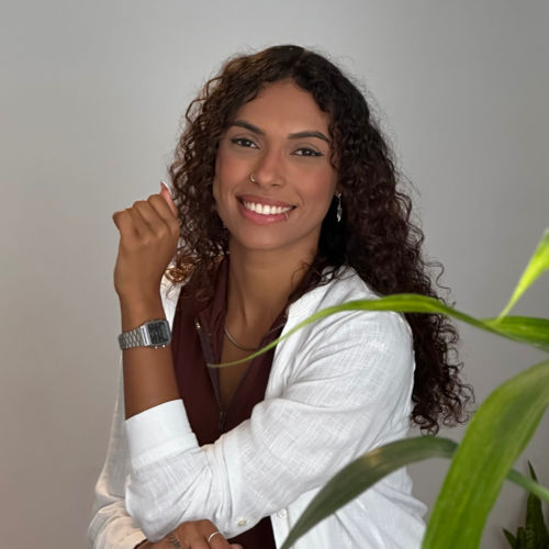 Tamy Arie Mota